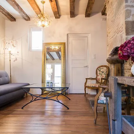 Cour D'epoisses Apartman *