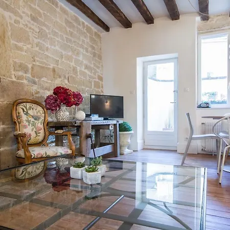 Cour D'epoisses Apartman *